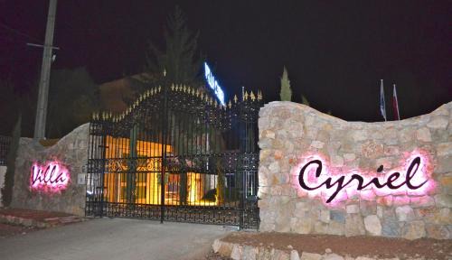Contes Hôtel | Villa Cyriel