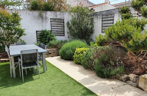 LʼAiguillon-sur-Mer Villa | Villa d'Arçay - Classée 4 stars patio intérieur