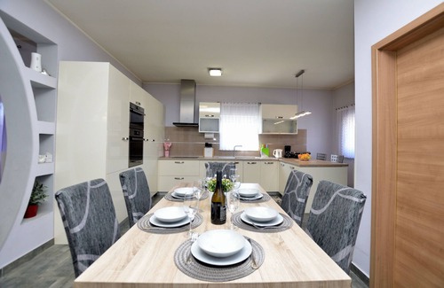 Nedescina Maison | Villa Daris (V9801-K1) - Nedescina