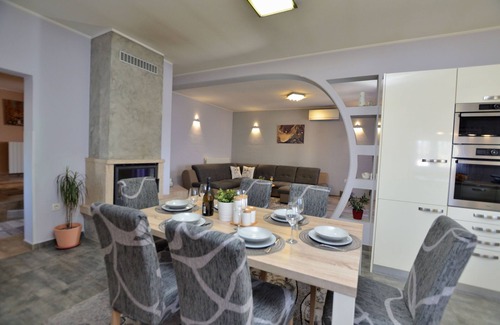 Nedescina Maison | Villa Daris (V9801-K1) - Nedescina