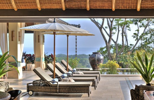 Dominical Maison | Villa de Agua: Villa balinaise ultra-luxueuse avec vue sur l'océan et 4 chambres principales!