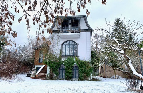 Buckow Villa | Petite villa avec vue sur le lac et cheminée