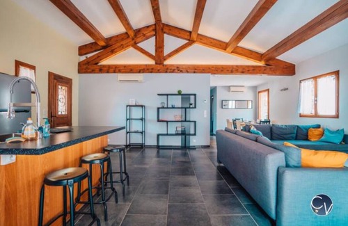 Orgnac-l'Aven Villa | * Villa de charme pour 8 personnes avec piscine à Orgnac-l'Aven *