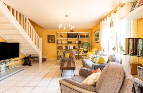 Bazas Maison | Villa De Monzie, Bazas Centre