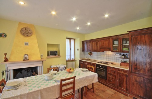 Piobbico Villa | Villa degli Artisti, une charmante villa avec piscine près de Piobbico, dans le nord des Marches