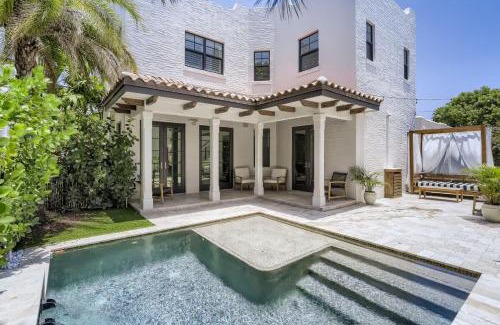 Flamingo Parks Maison | Villa del Flamingo - Modern Living & Poolside Escape in Flamingo Park