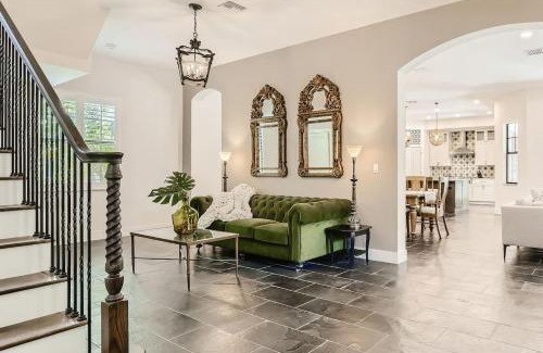 Flamingo Parks Maison | Villa del Flamingo - Modern Living & Poolside Escape in Flamingo Park