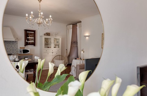 Santa Maria del Giudice Maison | Villa Del Papa