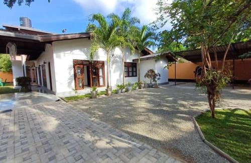 Anuradhapura Hôtel | Villa DeLorenta