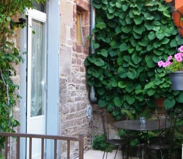Luxeuil-les-Bains Maison | Villa des Capucins