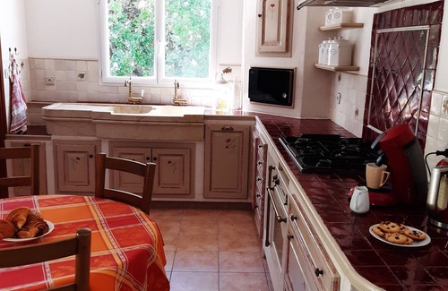 Caumont-sur-Durance Villa | villa des oliviers idéale pour visiter la Provence