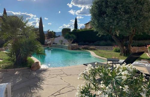 Chassagny Appartement | Villa des Oliviers avec piscine
