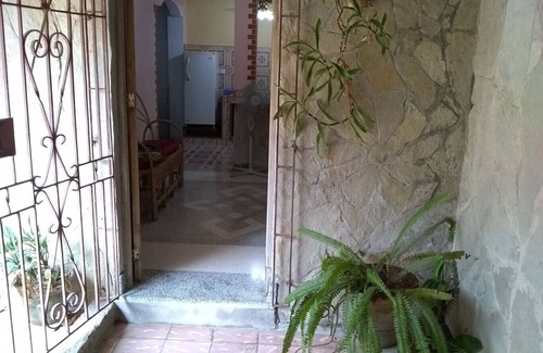 Holguin Villa | Villa "Doña Anita" Al Mejor Precio HOLGUIN