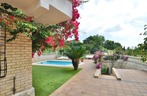 Lloret de Mar Chalet De Ski | Villa Dolcedo