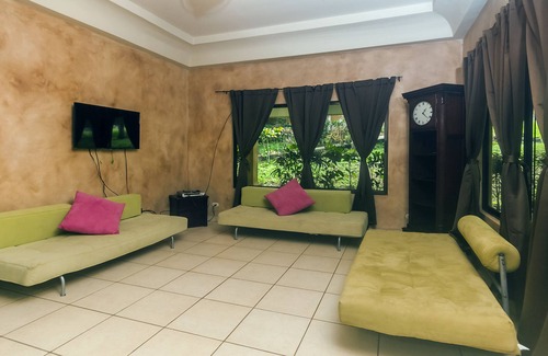 Tarcoles Villa | Villa Domelua: Belle, spacieuse et relaxante / avec piscines privées