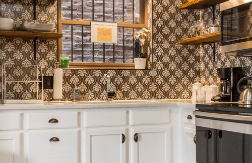 Bronzeville Maison | Villa Dubois Guest House