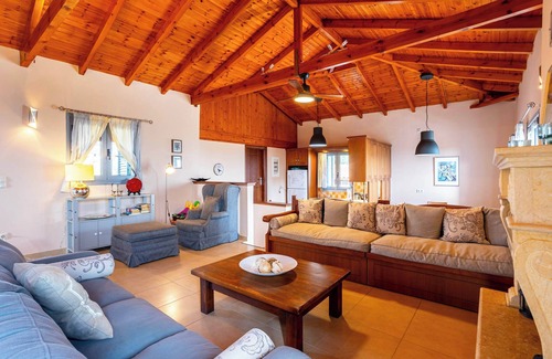 Kardamyli Villa | Villa Eleni - Private Pool Retreat near Kardamili