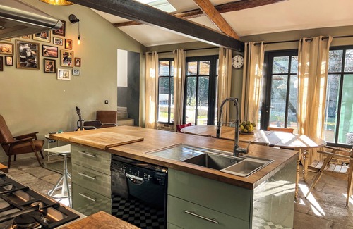Gallargues-le-Montueux Maison | Villa Émilie avec Piscine et Parc arboré au cœur du Village