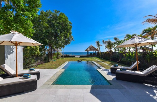 Lovina Villa | Villa Emerald - Villa neuve en front de mer