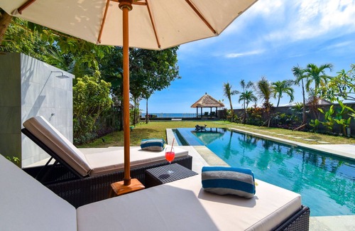 Lovina Villa | Villa Emerald - Villa neuve en front de mer