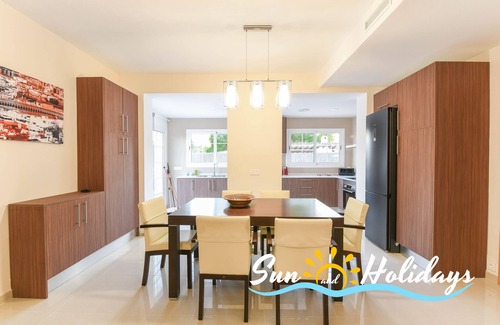El Vendrell Villa | Villa Emilie with private pool 650m from the beach