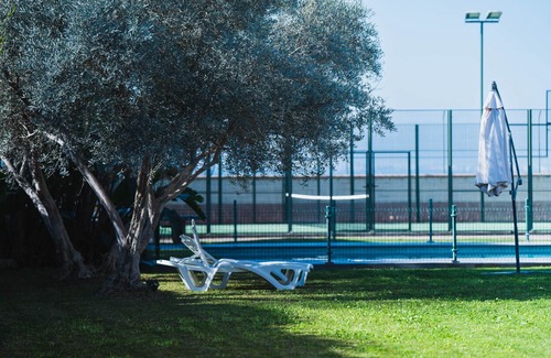 Montequinto Villa | Villa en Montequinto. Casa con Piscina. Pista de Padel