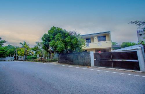 Thalapathpitiya Appartement | Villa Enchanté - Apartment in Nugegoda 2BR