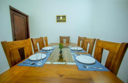 Thalapathpitiya Appartement | Villa Enchanté - Apartment in Nugegoda 2BR
