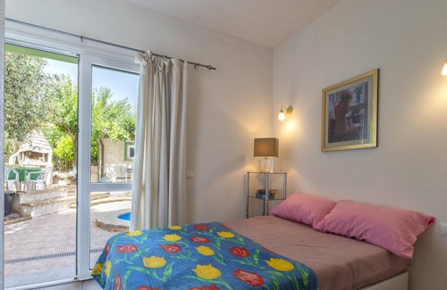 Tergu Villa | Villa Endeavour avec vue sur les montagnes, piscine et Wi-Fi.