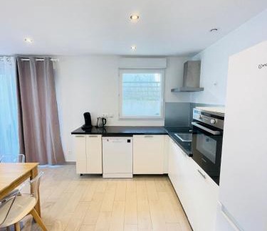Coupvray Appartement | Villa Épure - 10 min Disneyland - 6 people