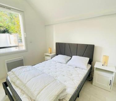 Coupvray Appartement | Villa Épure - 10 min Disneyland - 6 people