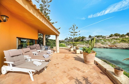 Cala Mandia Villa | Villa Es Mirador avec vue sur la mer, Wi-Fi, A/C, Terrasse et Jardin ; Parking disponible