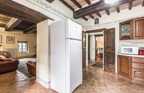 Ripoli Villa | Villa Etra: Une villa élégante et accueillante de deux étages dans le style caractéristique de la campagne toscane.
