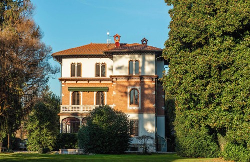 Travedona-Monate Villa | Villa Evelina