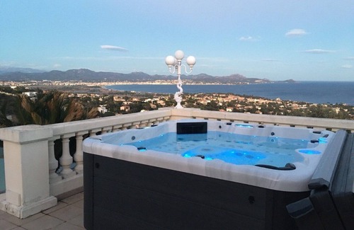 Saint-Aygulf Villa | VILLA EXCEPTIONNELLE VUE MER PANORAMIQUE