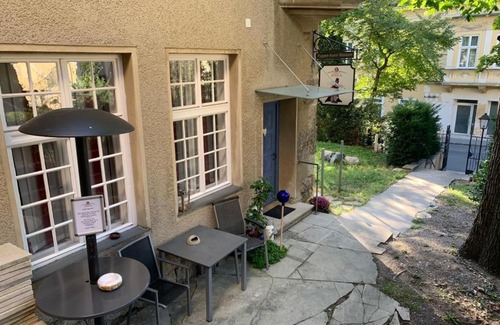 Bad Voeslau Appartement | Villa für Präsentationen und Events, Eine Nacht im Puppenmuseum erleben