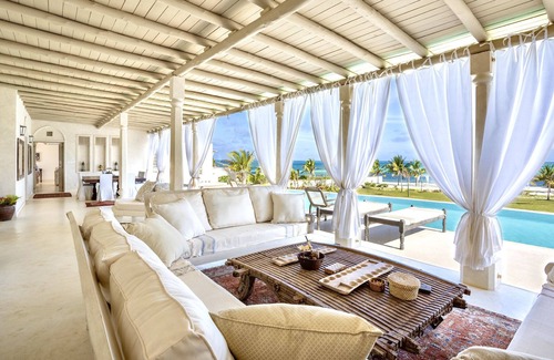 Malindi Villa | VILLA FAHARI - Neuf Chambres Villa, Couchages 18