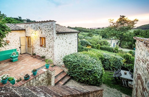 Casole d'Elsa Villa | Superbe villa restaurée de 3 chambres près de Sienne avec piscine panoramique