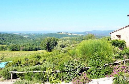 Casole d'Elsa Villa | Superbe villa restaurée de 3 chambres près de Sienne avec piscine panoramique