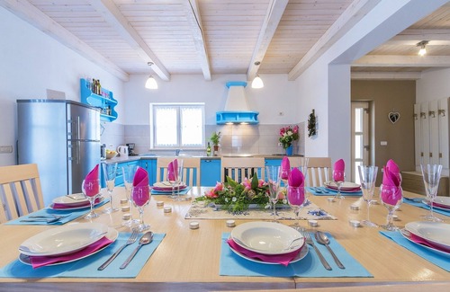 Muzini Villa | Villa pour 10 personnes avec piscine et hydromassage