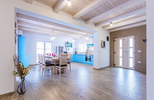 Muzini Villa | Villa pour 10 personnes avec piscine et hydromassage