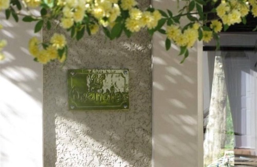 Montagnac Villa | Villa pour 4 pers " L'Amandier" Piscine Lagon à partager
