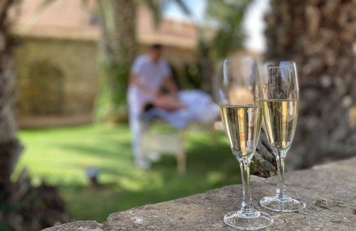 Vilanova I la Geltru Villa | Villa XV siècle - groupes de 20 à 55 personnes, barbecue, piscine - près de Barcelone Sitges