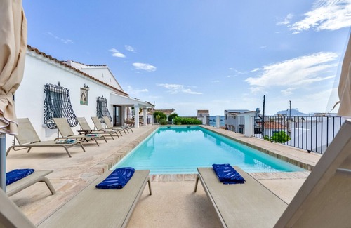 Cala del Portet Villa | Villa à louer à El Portet de Moraira, SAN VICENTE, 50 mts de l'eau et piscine privée.