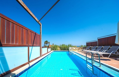 Kamisiana Villa | Villa a louer, piscine privee, vue sur la mer, 200m de la plage