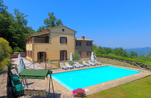Lisciano Niccone Villa | Villa Forconi: Villa de luxe entièrement privée avec piscine et wifi gratuit.