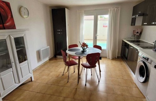 Saint-Georges-de-Didonne Villa | VILLA 3 ETOILES 8-10 PERSONNES PISCINE COMMERCES 1,2 km PLAGES