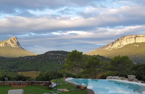 Saint-Mathieu-de-Treviers Villa | Villa dans le sud de la France, cadre exceptionnel, piscine, calme, bien être