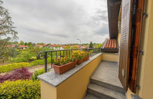 Cadorago Appartement | Villa Frida, New Apartment Como&Milano
