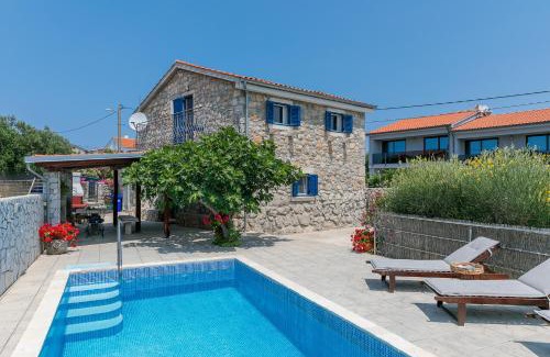 Brzac Villa | Villa Galovic
